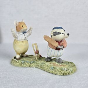 Villeroy & Boch Foxwood Tales 27 Jeremy And Harvey Cricket Figurine 1996